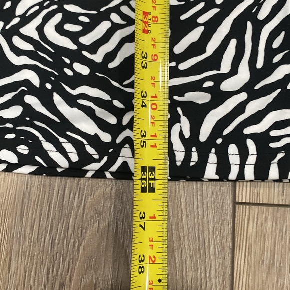 ▪️MERONA Black & White Geometric Animal Print 3/4 Sleeve Dress with Belt MEDIUM - Picture 11 of 13